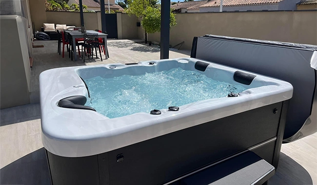 Installer un spa sur une terrasse Var (83) et Bouches-du-Rhône (13)