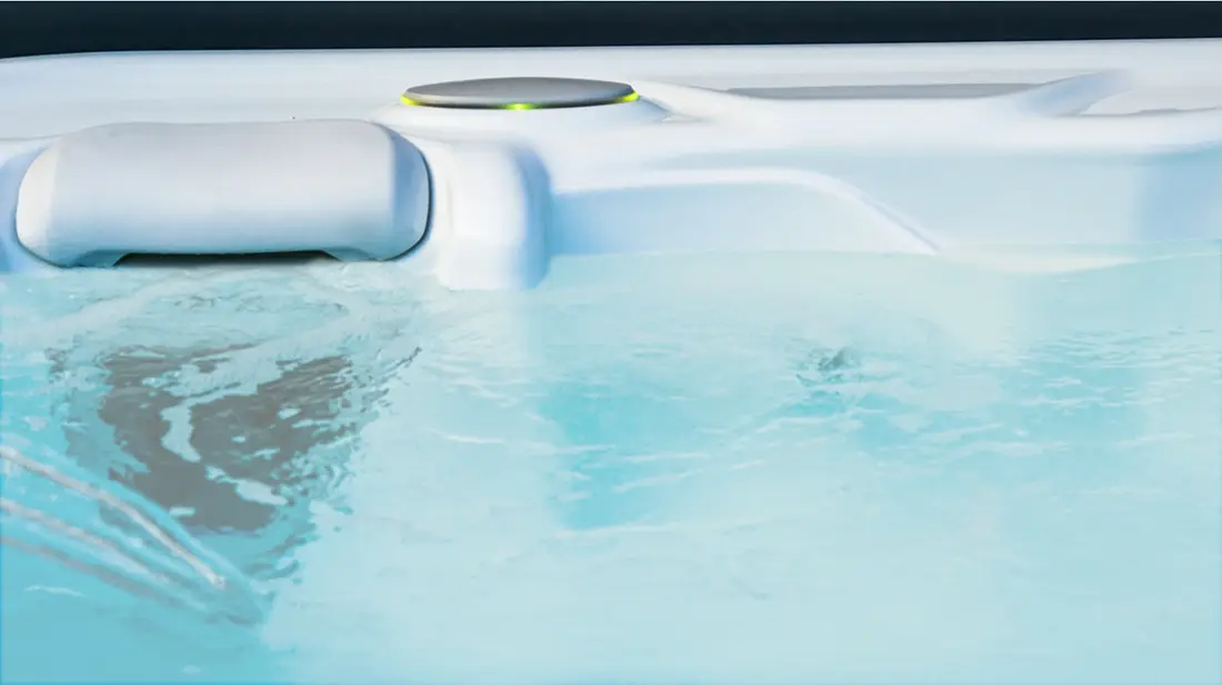 Eau trouble dans un spa, entretenir son spa dans le Var (83)