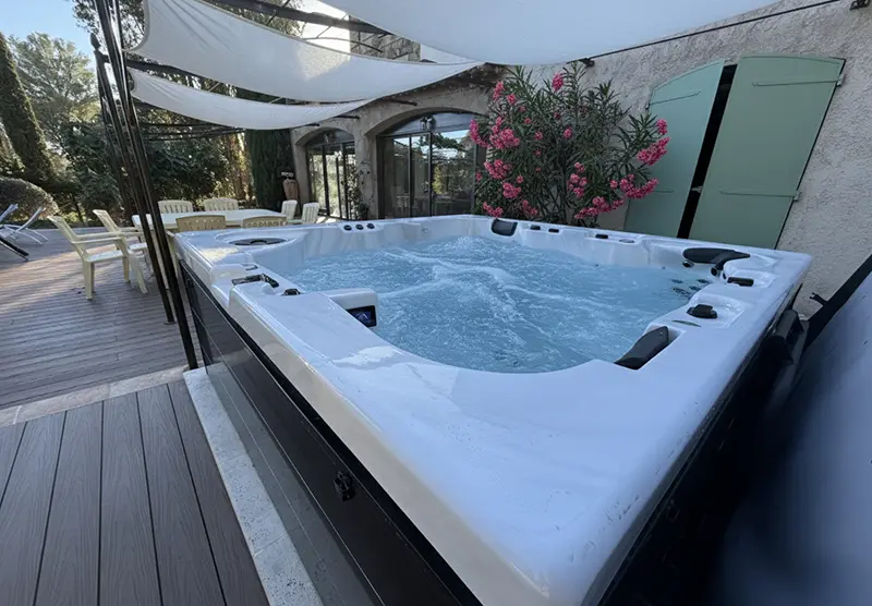 Installateur de spas haut de gamme à Fréjus, Saint-Raphaël, Draguignan, Grasse, Cannes